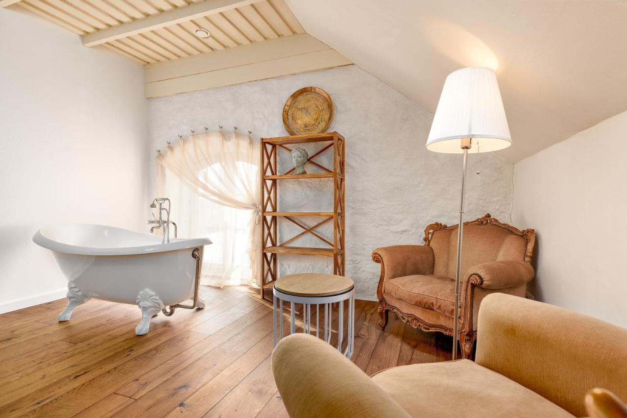 Nurmuizas Viesnica Hotell Lauciene Exteriör bild